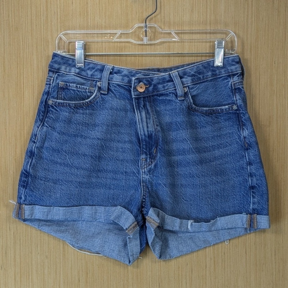 American Eagle Highest Rise Mom Shorts Size 8 Medium Wash Cuffed Denim Relaxed
